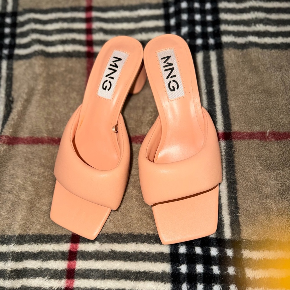 MNG Mules from Mango with a unique heel and comfortable. 
Size 38 NEW Apricot